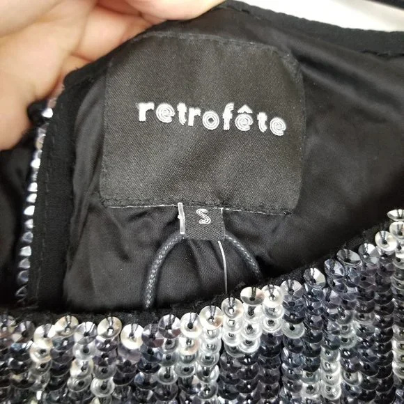 ✨ NWT Retrofête Emani Long Sleeve Sequin Mini Dress - Black/Silver (Size S) - Picture 5 of 15
